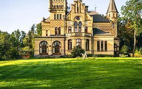Merlo Slott